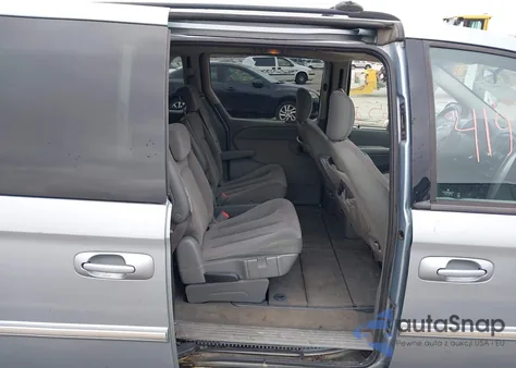 2006 Chrysler Town & Country Touring из США, поврежденный, VIN 2A4GP54L76R871014